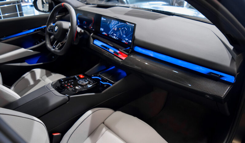 BMW M5 Touring lleno