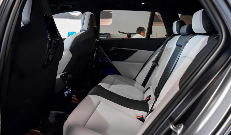 BMW M5 Touring lleno