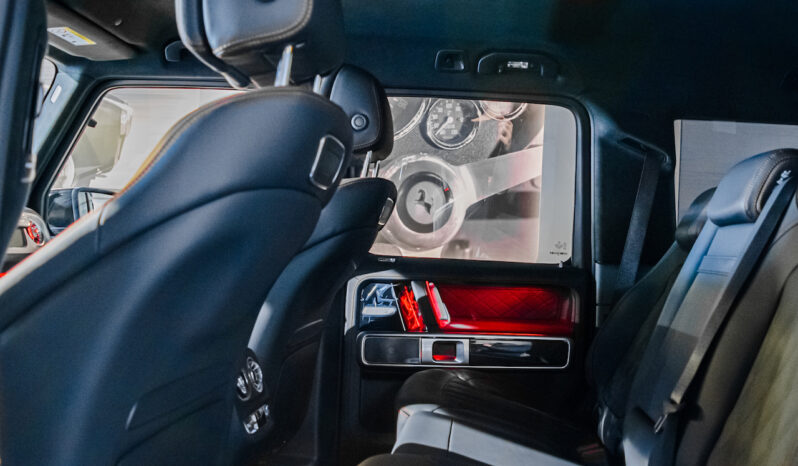 Mercedes G63 4×4² lleno