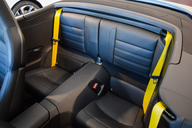 Porsche 911 Turbo S Cabrio lleno