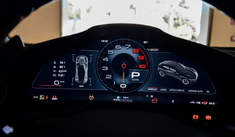 Ferrari Purosangue lleno
