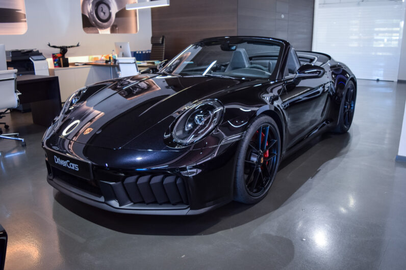 Porsche 911 Carrera GTS Cabrio lleno