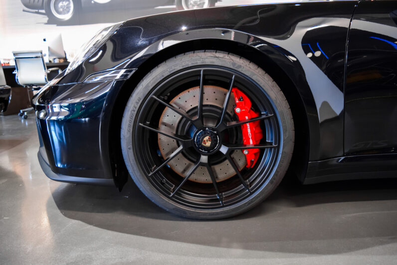 Porsche 911 Carrera GTS Cabrio lleno