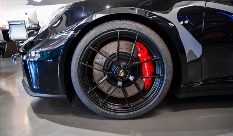 Porsche 911 Carrera GTS Cabrio lleno