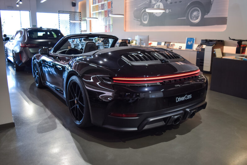 Porsche 911 Carrera GTS Cabrio lleno