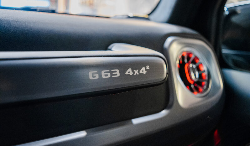 Mercedes G63 4×4² lleno