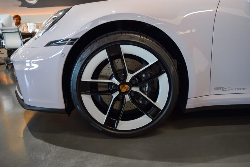 Porsche 911 Carrera Cabrio lleno