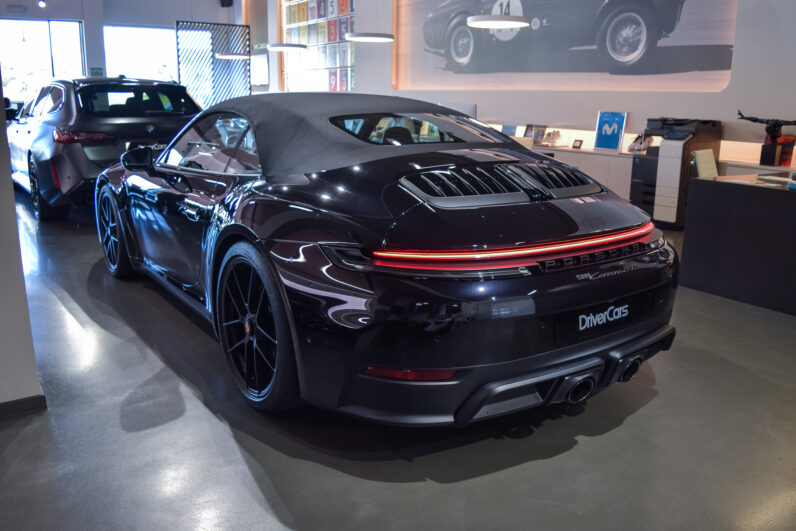 Porsche 911 Carrera GTS Cabrio lleno