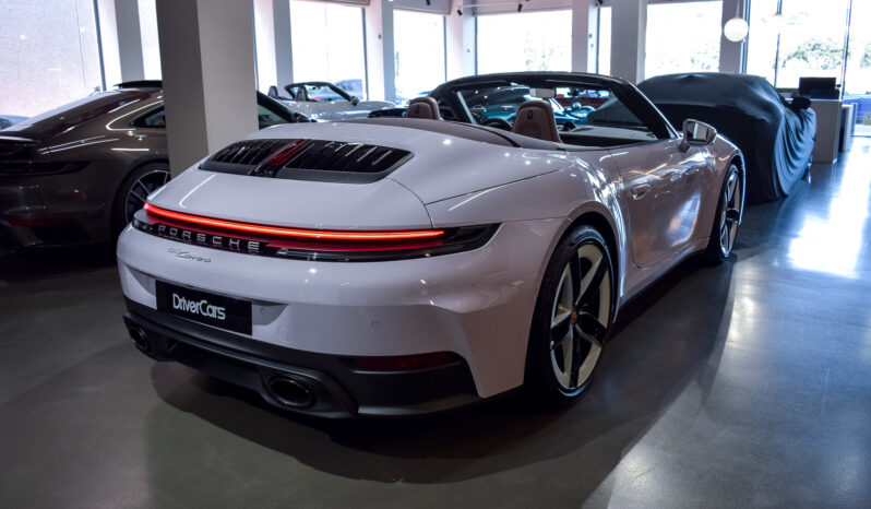 Porsche 911 Carrera Cabrio lleno
