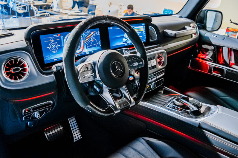 Mercedes G63 4×4² lleno