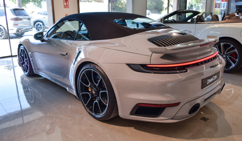 Porsche 911 Turbo S Cabrio lleno