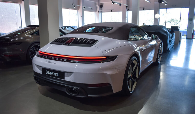 Porsche 911 Carrera Cabrio lleno