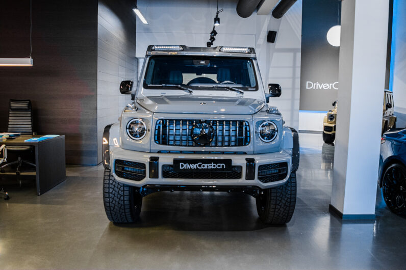 Mercedes G63 4×4² lleno