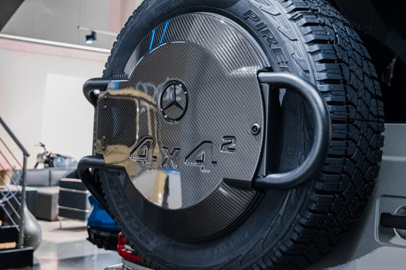 Mercedes G63 4×4² lleno