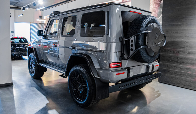Mercedes G63 4×4² lleno