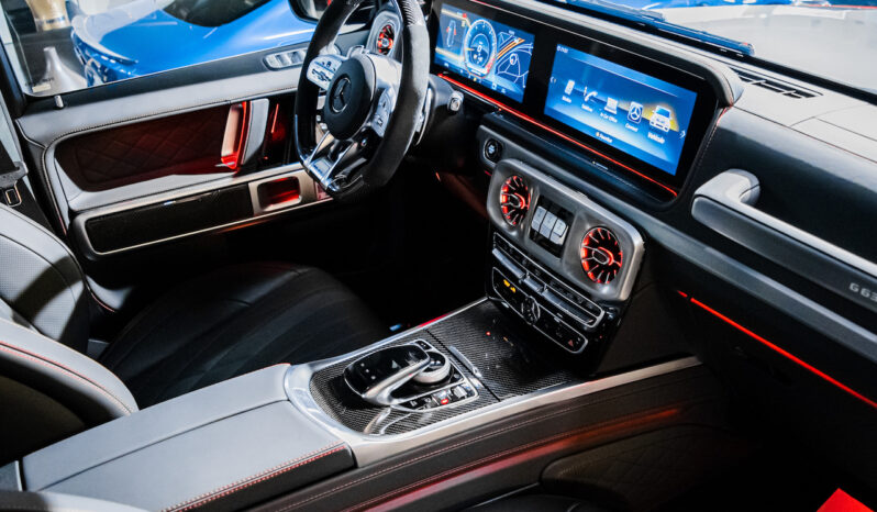 Mercedes G63 4×4² lleno