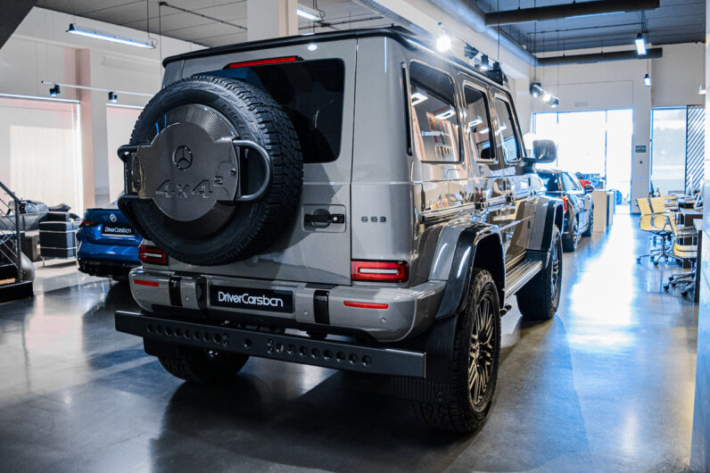 Mercedes G63 4×4² lleno