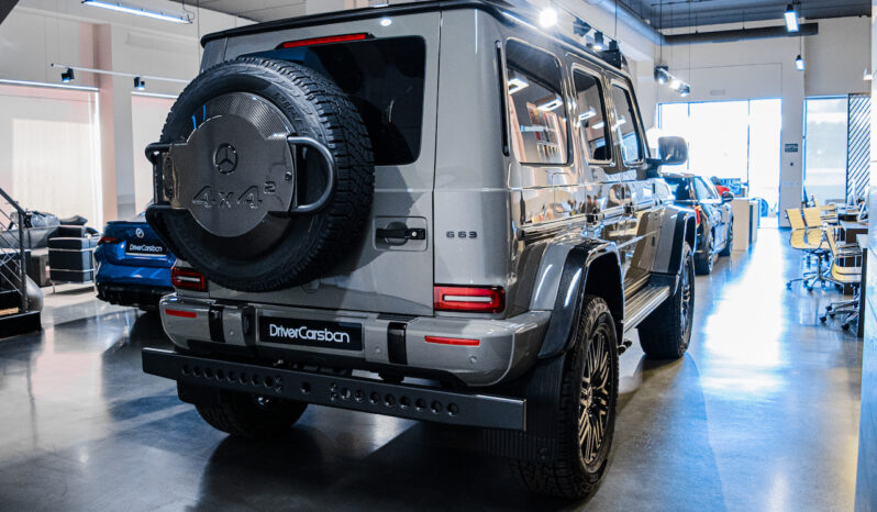 Mercedes G63 4×4² lleno