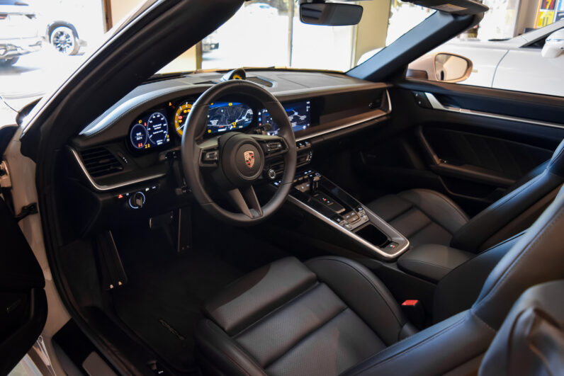 Porsche 911 Turbo S Cabrio lleno