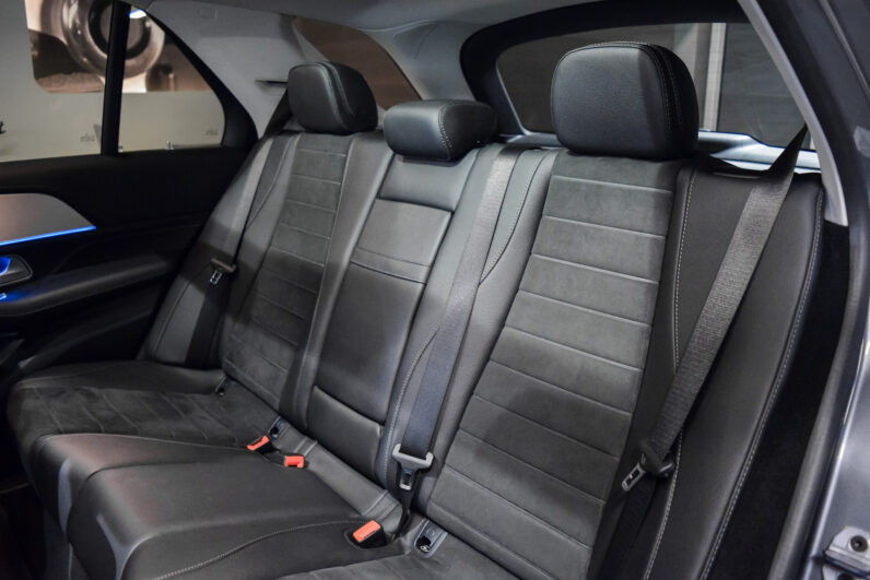 MERCEDES GLE 300d AMG LINE lleno