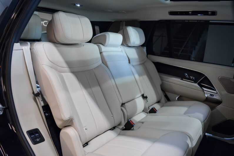 Range Rover Autobiography LWB 7p lleno
