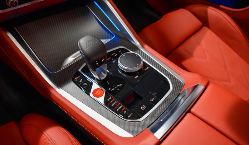 BMW XM 50e lleno