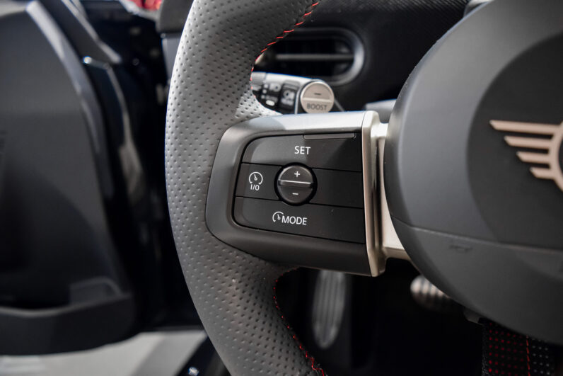 Mini John Cooper Works Cabrio lleno