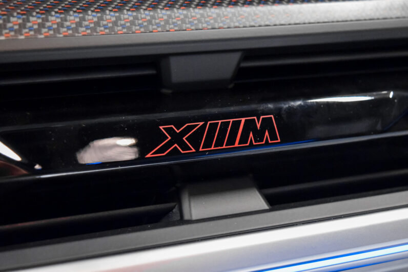 BMW XM Label Red lleno