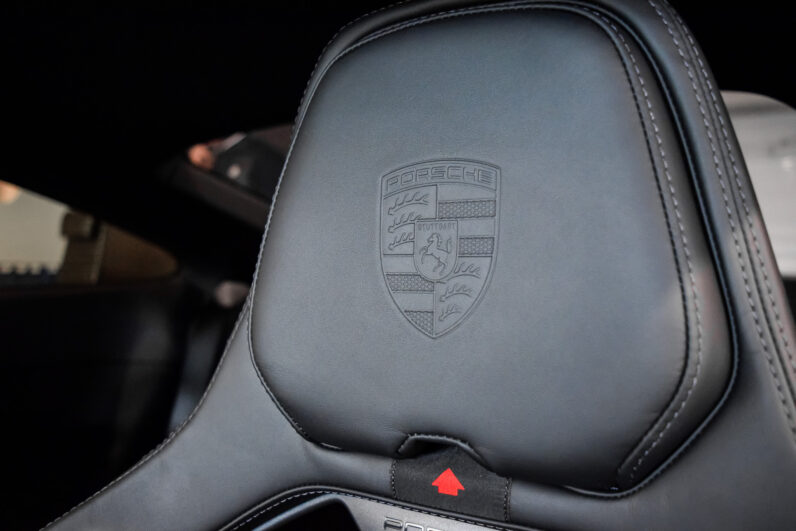Porsche 911 GT3 Touring lleno