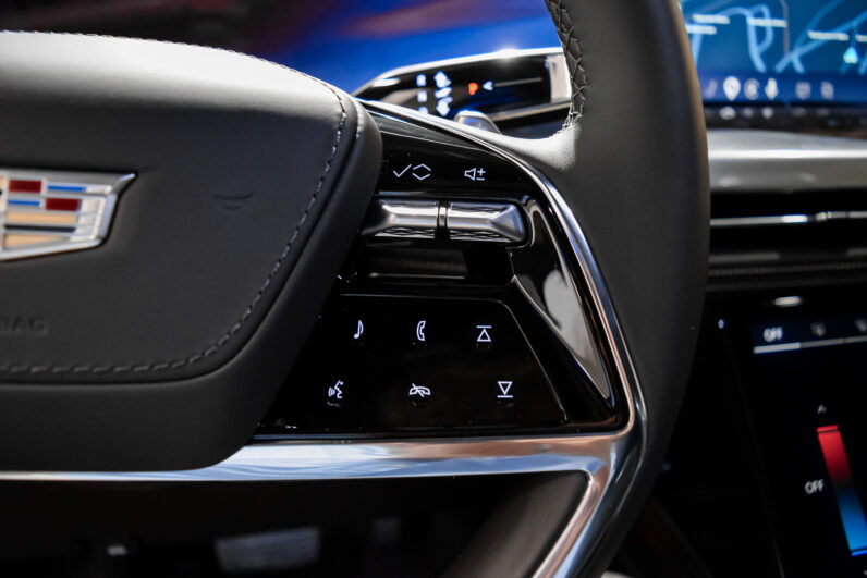 Cadillac Escalade 6.2 V8 Platinum Luxury ESV lleno