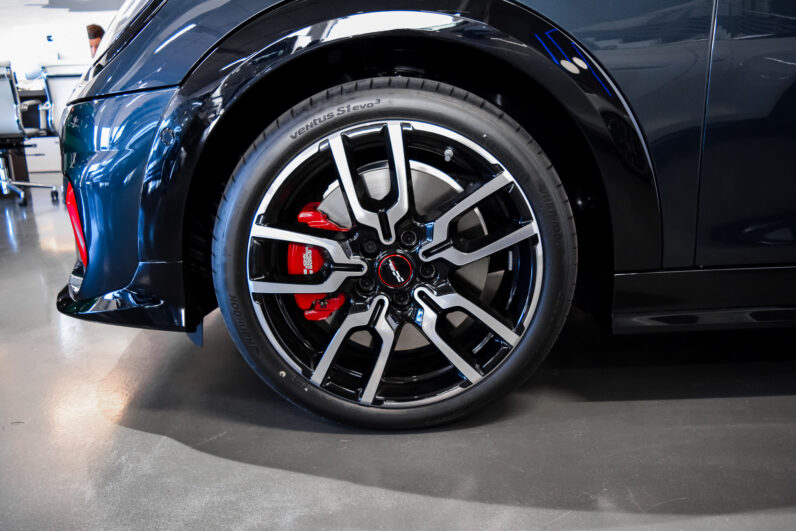 Mini John Cooper Works Cabrio lleno