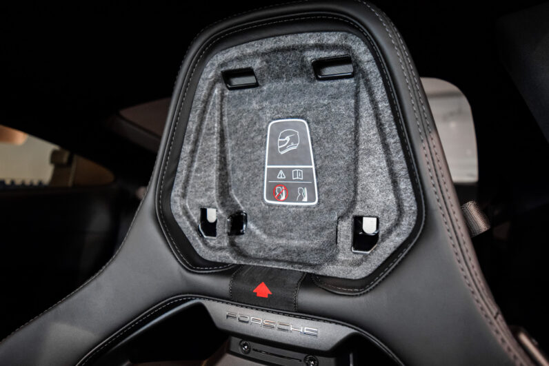 Porsche 911 GT3 Touring lleno