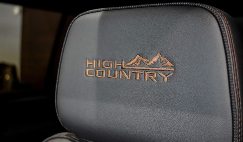 Chevrolet  Suburban High Country lleno