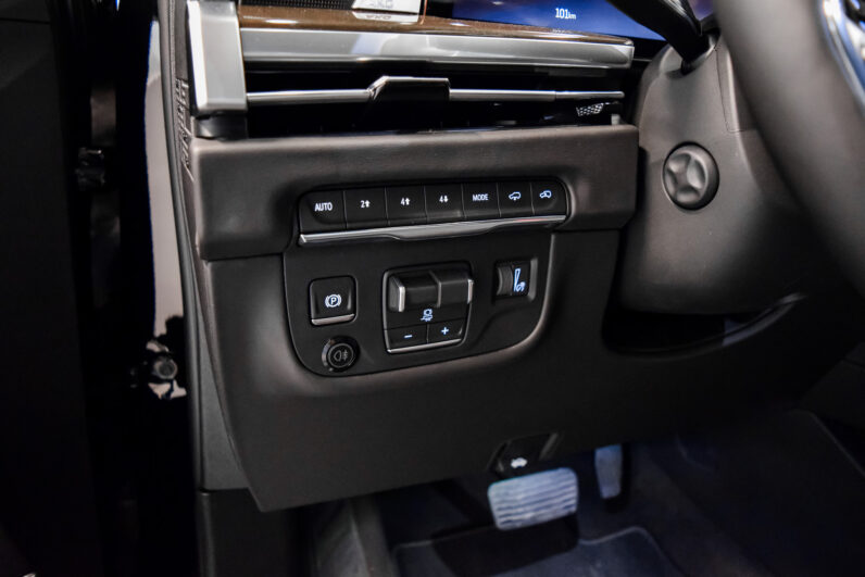Cadillac Escalade 6.2 V8 Platinum Luxury ESV lleno