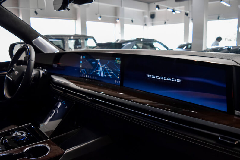 Cadillac Escalade 6.2 V8 Platinum Luxury ESV lleno