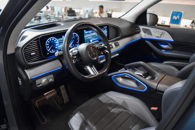 MERCEDES GLE 300d AMG LINE lleno
