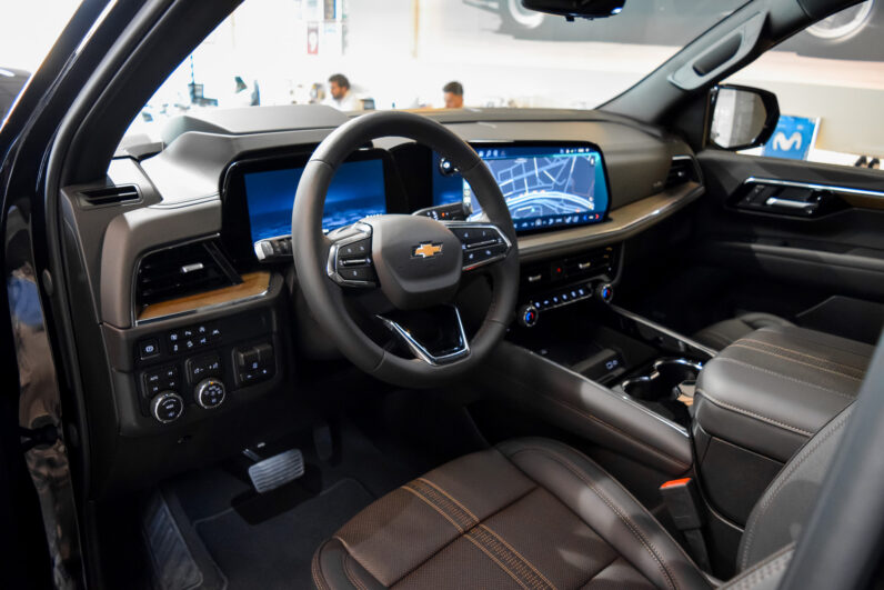 Chevrolet  Suburban High Country lleno