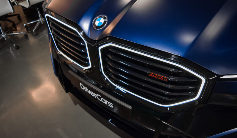 BMW XM Label Red lleno