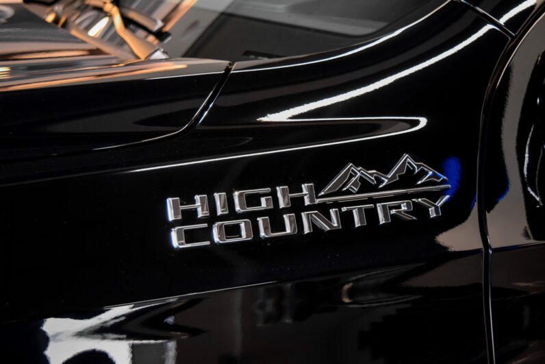 Chevrolet  Suburban High Country lleno