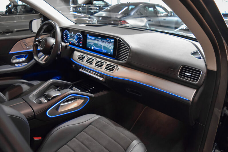 MERCEDES GLE 300d AMG LINE lleno