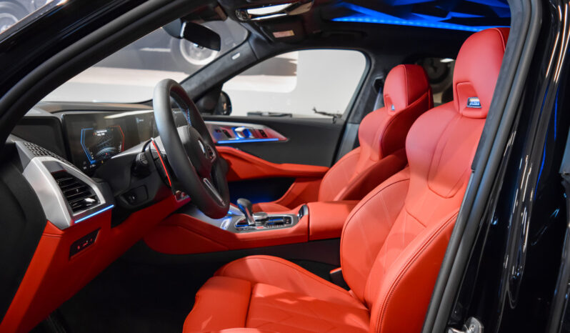 BMW XM 50e lleno