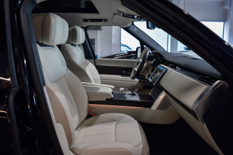Range Rover Autobiography LWB 7p lleno