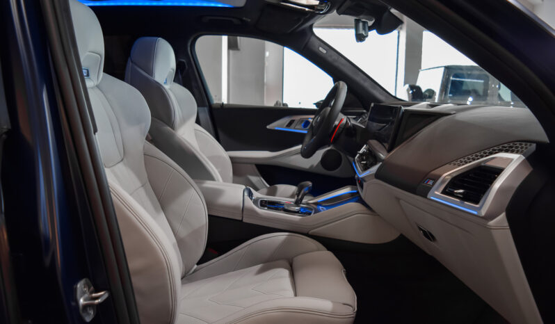 BMW XM Label Red lleno