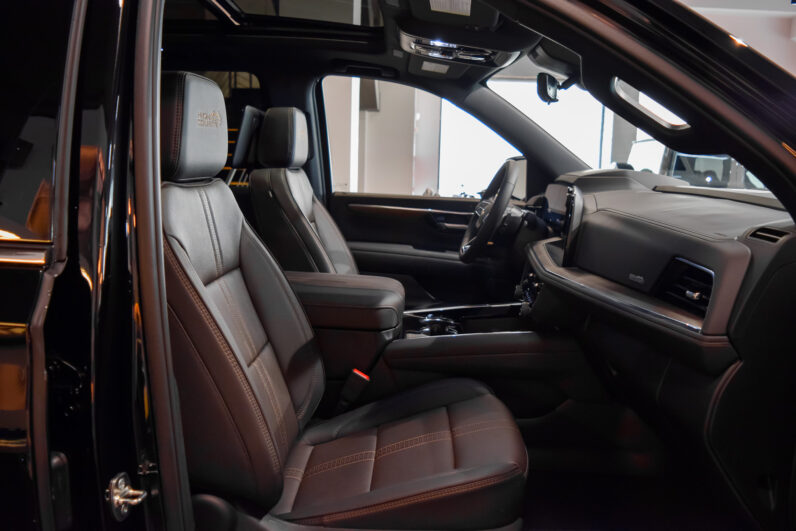 Chevrolet  Suburban High Country lleno