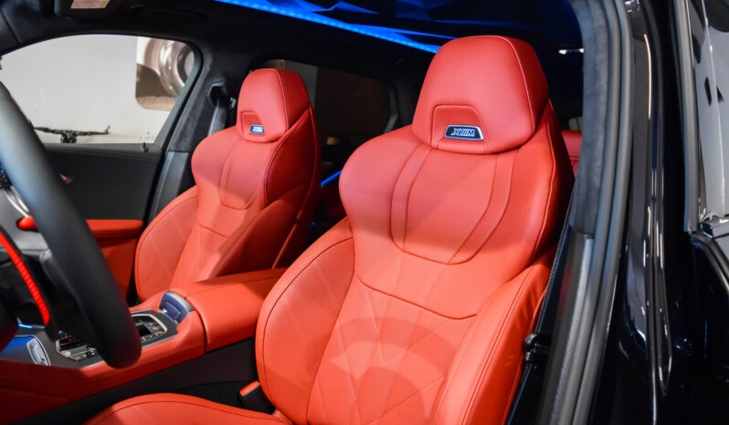 BMW XM 50e lleno