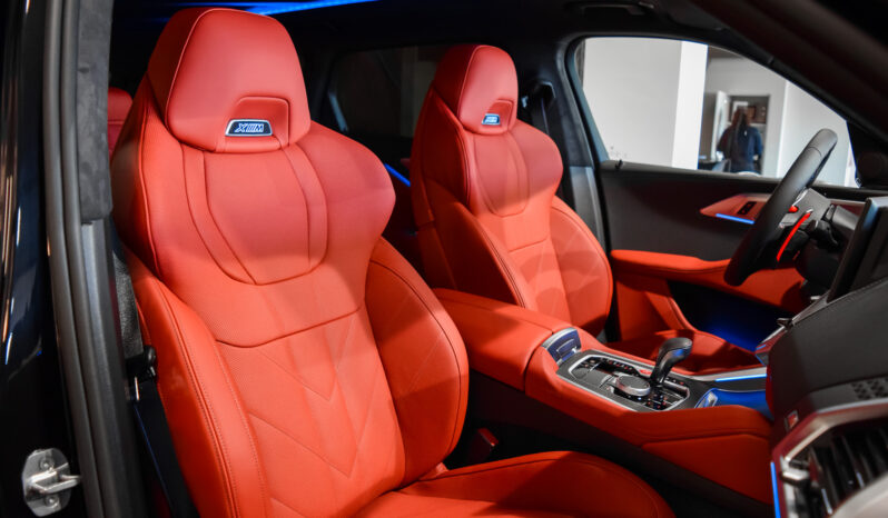 BMW XM 50e lleno