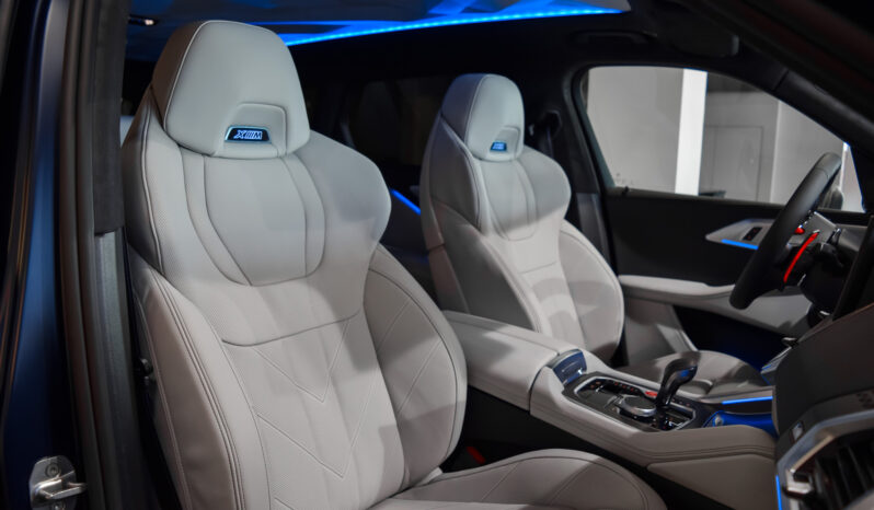 BMW XM Label Red lleno