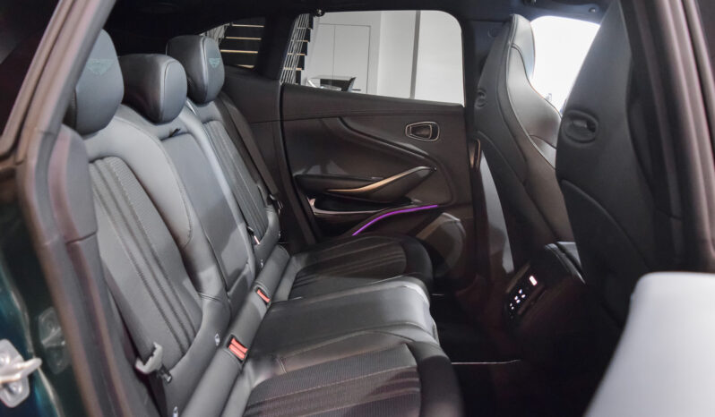 Aston Martin DBX 707 lleno