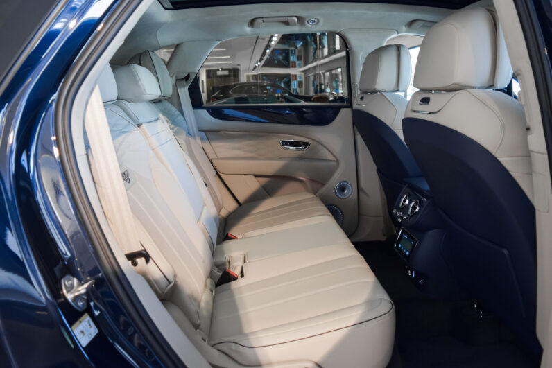 Bentley Bentayga Atelier Edition lleno