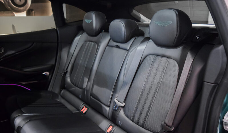 Aston Martin DBX 707 lleno